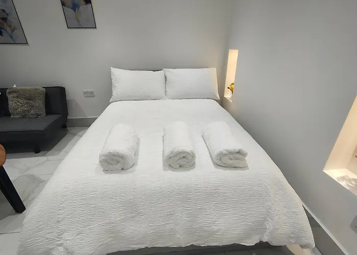 New Look Lux Studio In Central London