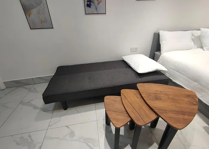 New Look Lux Studio In Central London