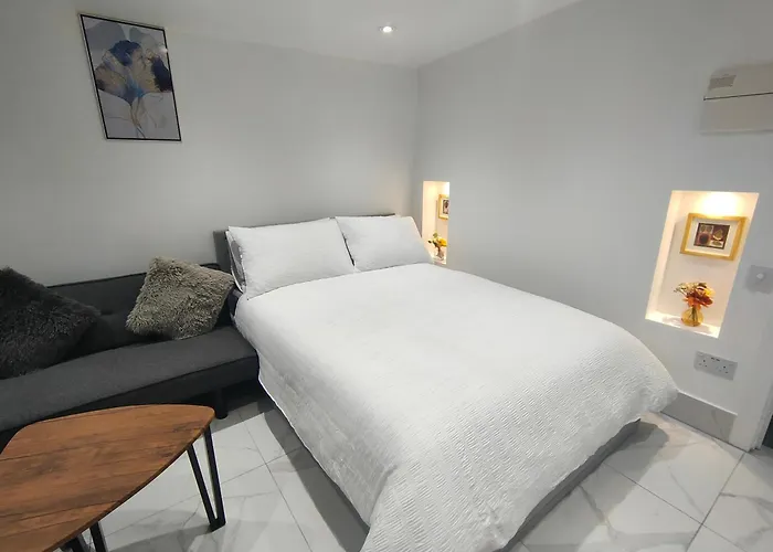 New Look Lux Studio In Central London